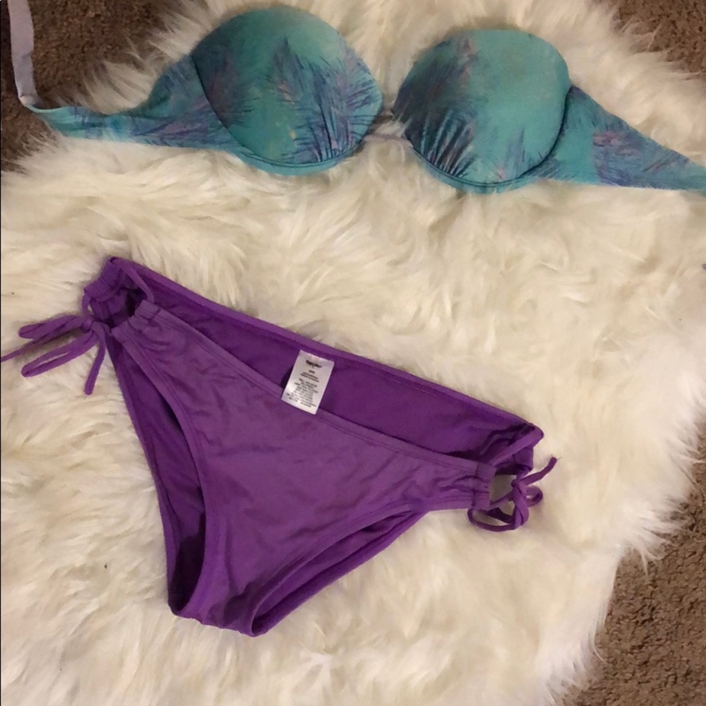 Feather bikini